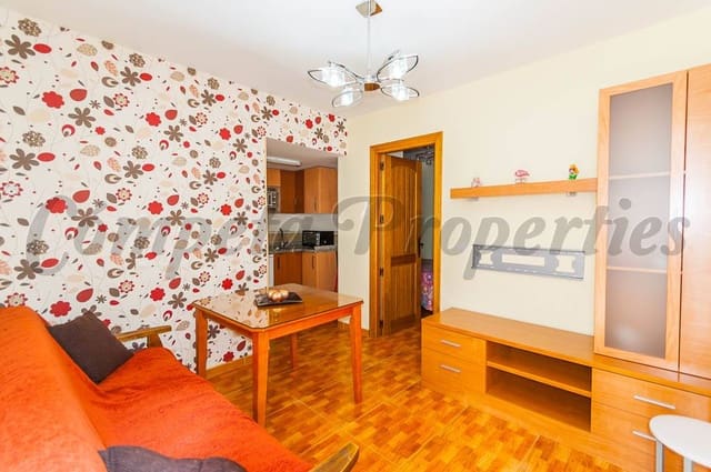 7 slaapkamer Huis te koop in Canillas de Albaida - € 142.000 (Ref: 4091076)