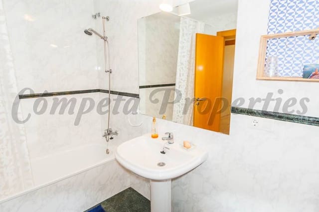 2 bedroom Apartment for holiday rental in Cómpeta - € 550 (Ref: 4100985)