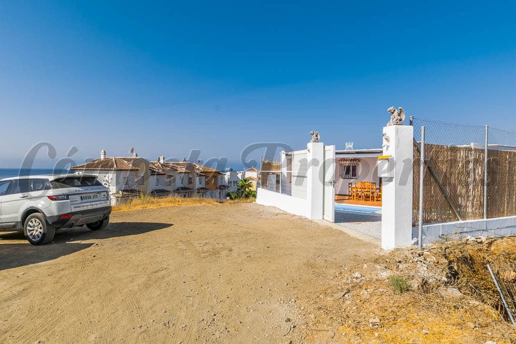 2 slaapkamer Finca/Landhuis voor vakantieverhuur in Torrox met zwembad - € 800 (Ref: 4114903)