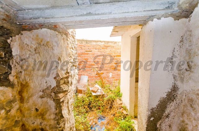 2 slaapkamer Huis te koop in Sedella - € 43.000 (Ref: 4117538)