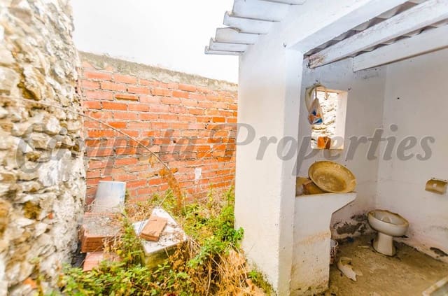 2 slaapkamer Huis te koop in Sedella - € 43.000 (Ref: 4117538)