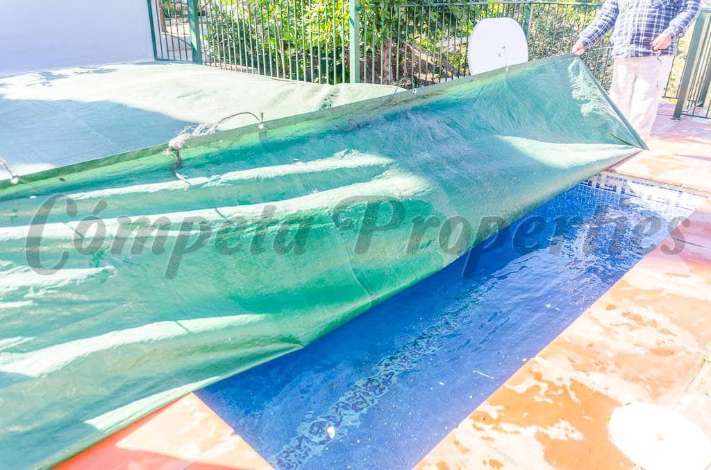 4 slaapkamer Finca/Landhuis te koop in Competa met zwembad garage - € 230.000 (Ref: 4259479)