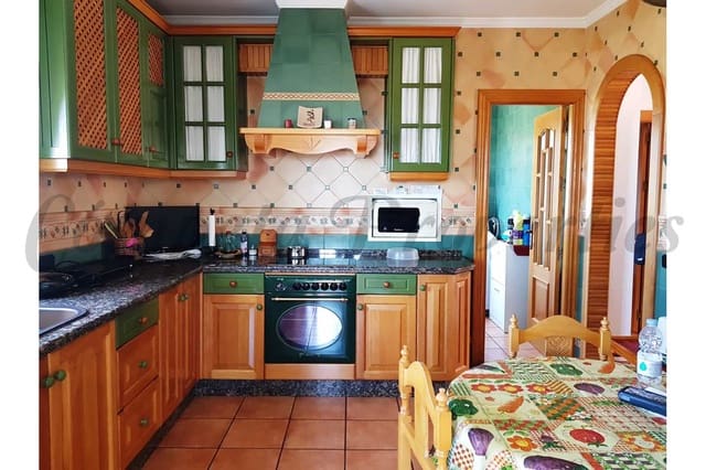 4 chambre Maison de Ville à vendre à Torrox avec piscine garage - 530 000 € (Ref: 4260982)