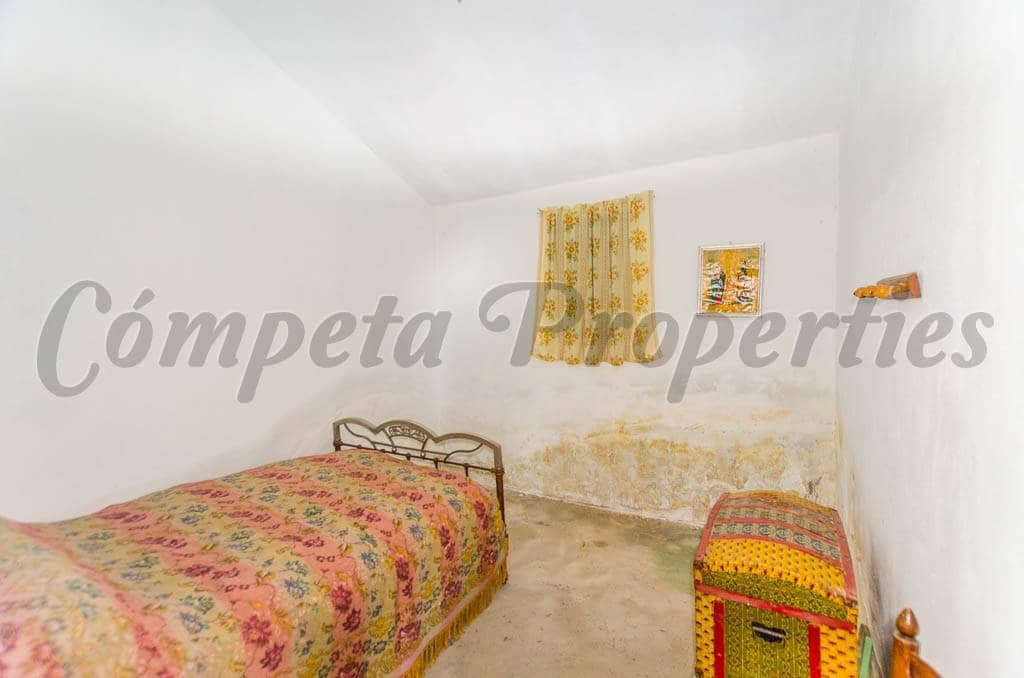 3 bedroom Finca/Country House for sale in Competa - € 230,000 (Ref: 4326106)