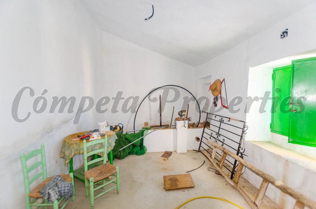 3 bedroom Finca/Country House for sale in Competa - € 230,000 (Ref: 4326106)