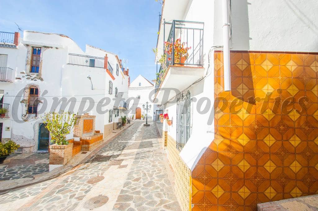 4 slaapkamer Huis te koop in Archez - € 88.000 (Ref: 4411777)