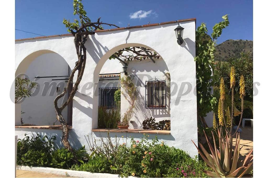 Villa/Maison de location de vacances à Competa avec piscine - 550 € (Ref: 4429438)