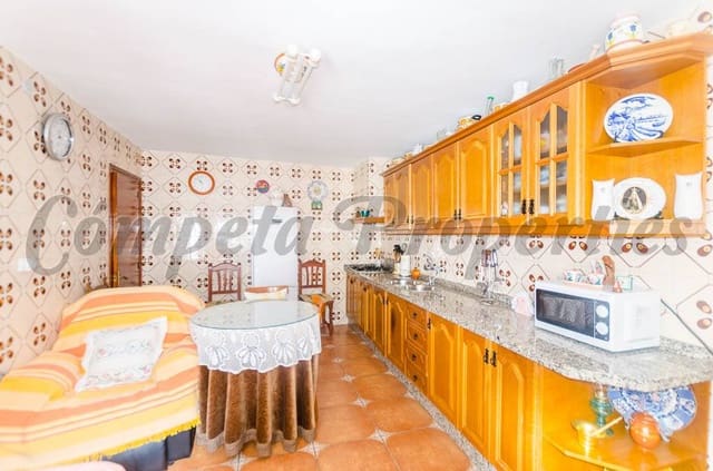 4 slaapkamer Huis te koop in Cómpeta - € 189.000 (Ref: 4456878)