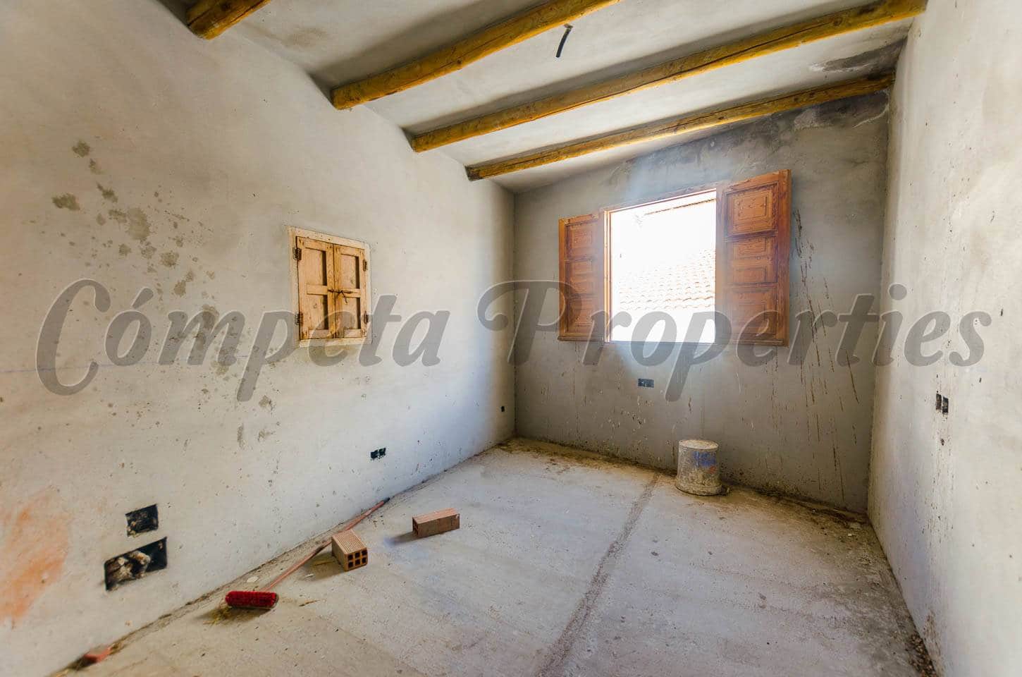 Hus til salgs i Canillas de Albaida - € 67 500 (Ref: 4504429)