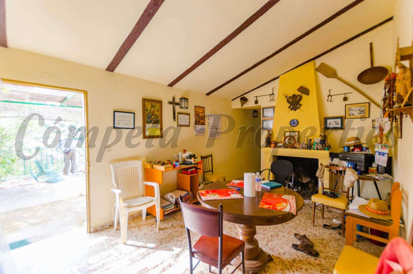 1 slaapkamer Finca/Landhuis te koop in Canillas de Albaida met garage - € 180.000 (Ref: 4542719)