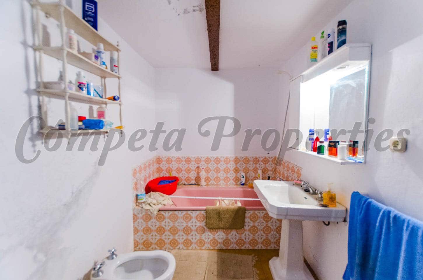 1 slaapkamer Finca/Landhuis te koop in Canillas de Albaida met garage - € 180.000 (Ref: 4542719)