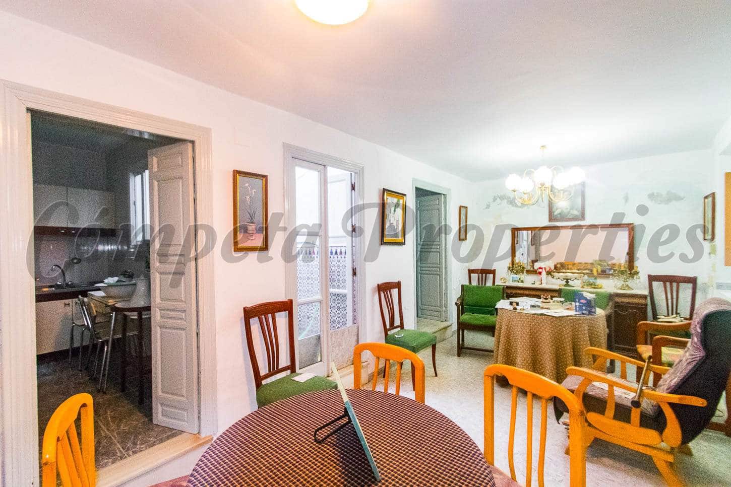 4 bedroom Townhouse for sale in Competa - € 161,000 (Ref: 4555216)