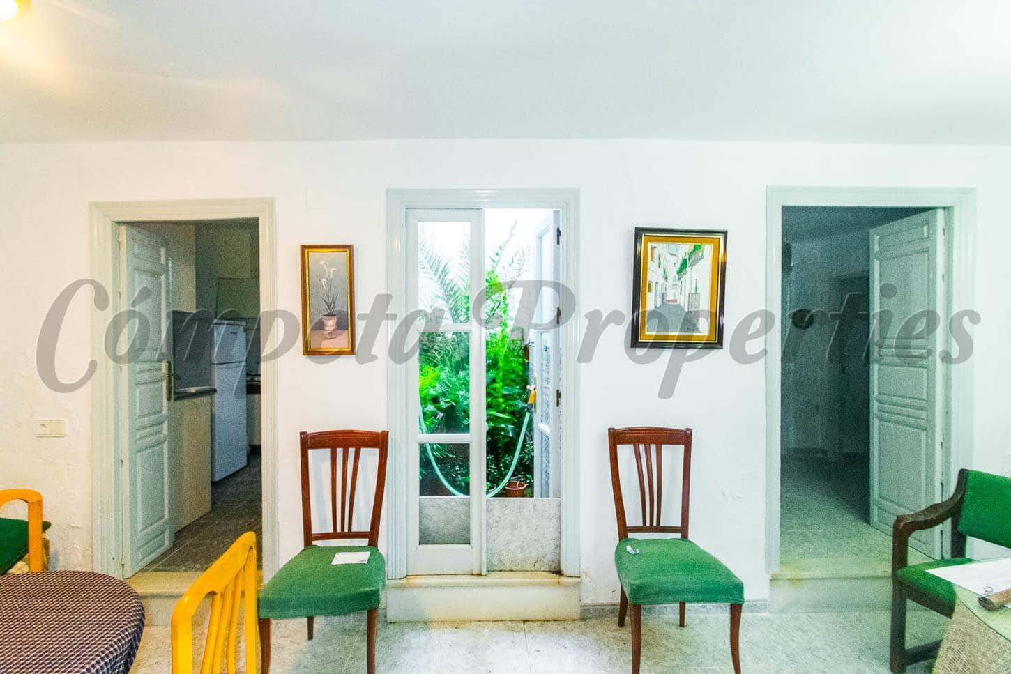 4 bedroom Townhouse for sale in Competa - € 161,000 (Ref: 4555216)