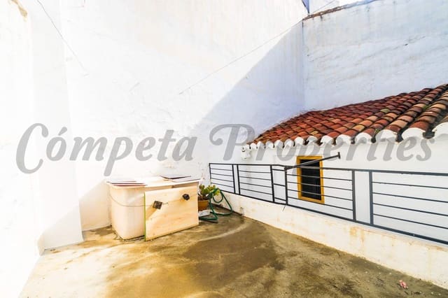 4 slaapkamer Huis te koop in Cómpeta - € 161.000 (Ref: 4555216)