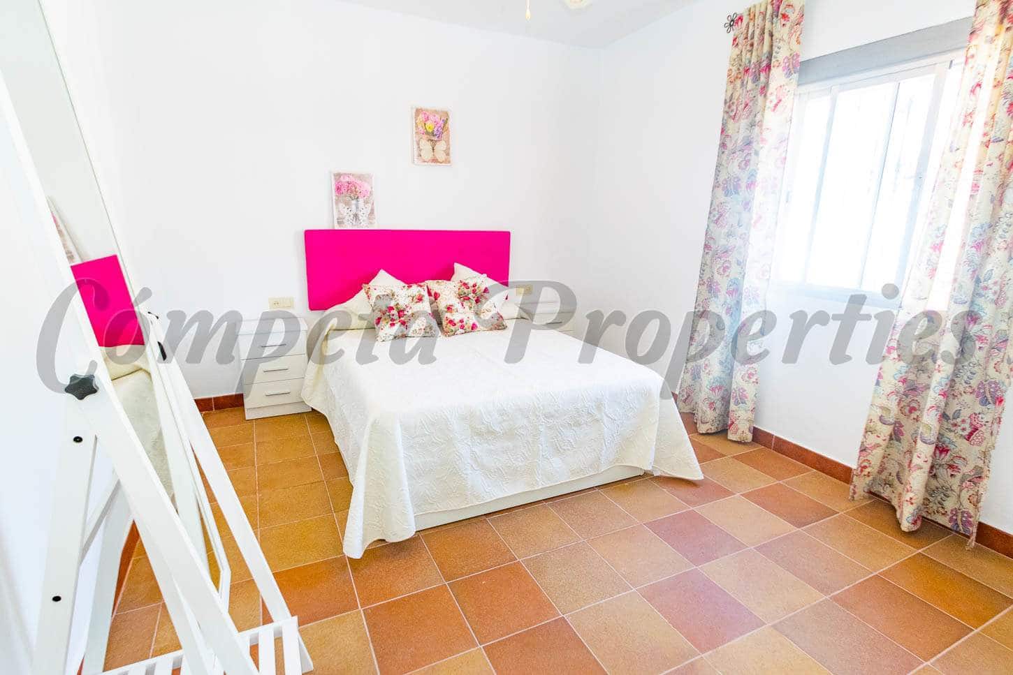 4 camera da letto Finca/Casa di Campagna da affitare come casa vacanza in Torrox con piscina - 850 € (Rif: 4606102)