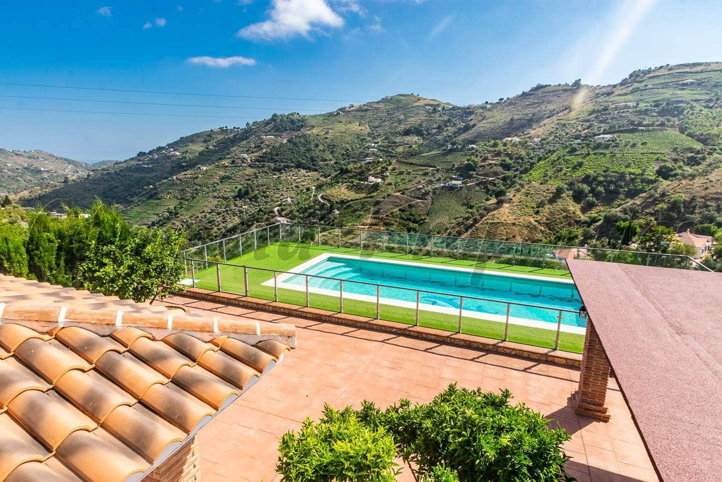 5 camera da letto Villa da affitare come casa vacanza in Competa con piscina - 1.050 € (Rif: 4624089)