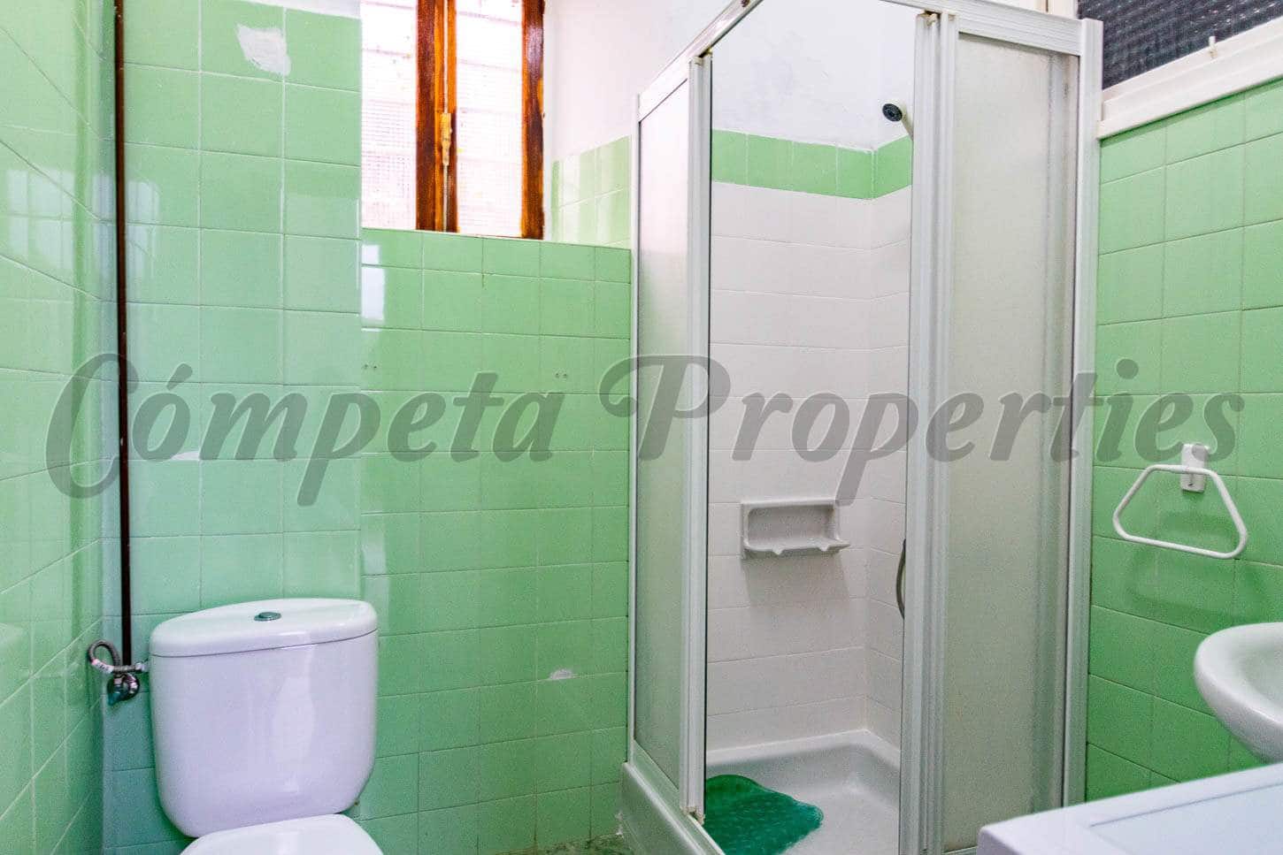 6 makuuhuone Omakotitalo myytävänä paikassa Torrox - 600 000 € (Ref: 4692142)