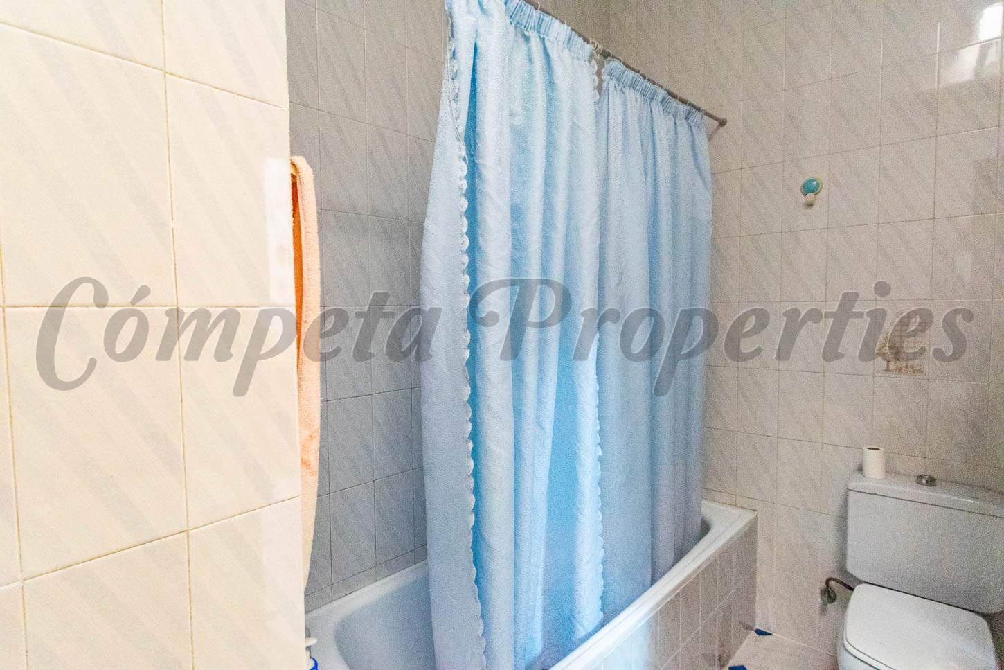 6 makuuhuone Omakotitalo myytävänä paikassa Torrox - 600 000 € (Ref: 4692142)