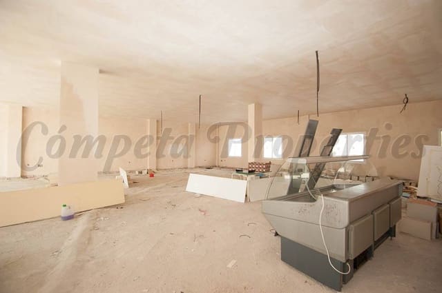 Kommersiell til salgs i Cómpeta - € 150 000 (Ref: 4715162)