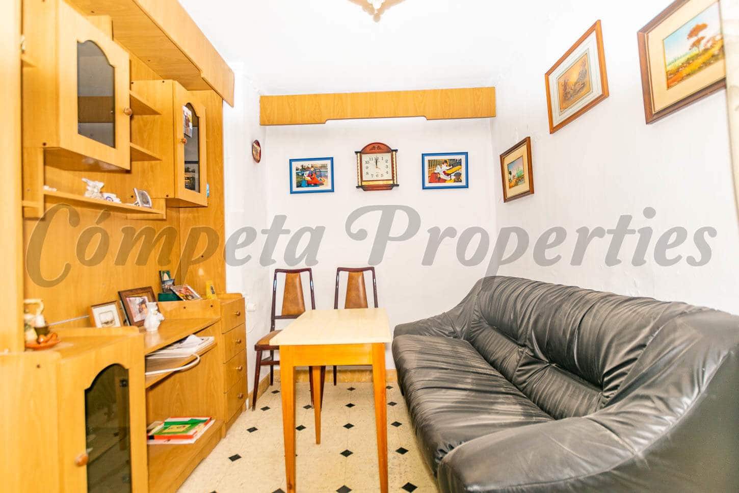 4 slaapkamer Huis te koop in Competa - € 99.000 (Ref: 4724444)