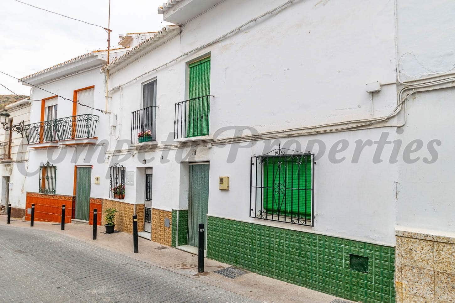 2 makuuhuone Omakotitalo myytävänä paikassa Torrox - 129 000 € (Ref: 4845307)