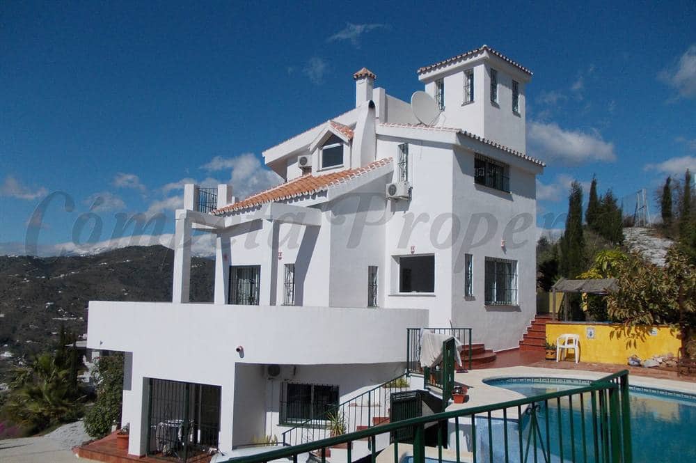 3 chambre Villa/Maison à vendre à Torrox avec piscine garage - 850 000 € (Ref: 4868157)