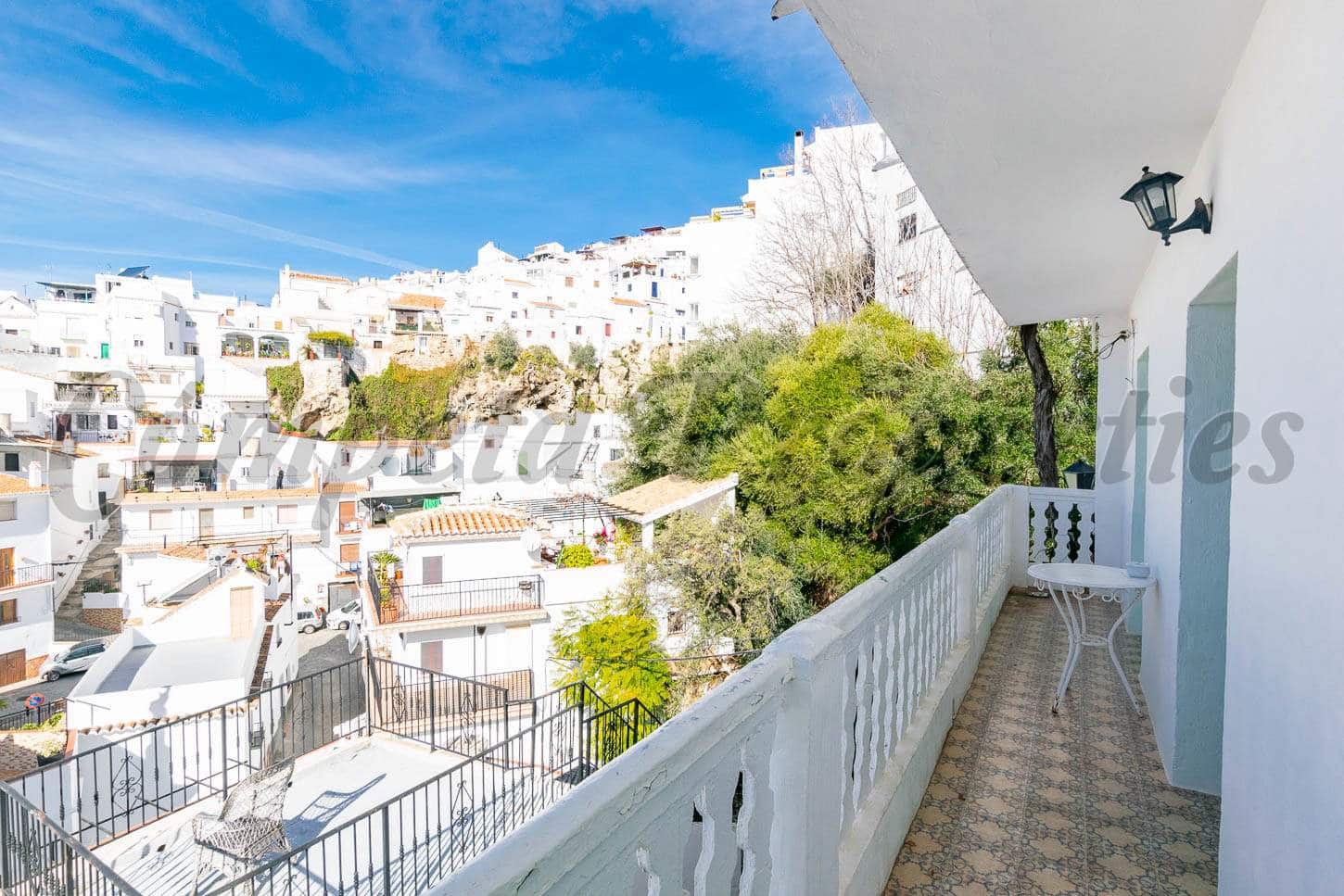 4 quarto Casa em Banda para arrendamento para férias em Competa - 450 € (Ref: 5094964)