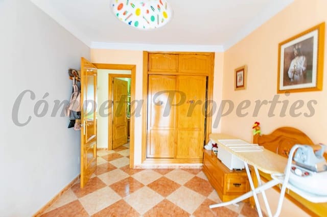 4 slaapkamer Huis te koop in Cómpeta - € 198.000 (Ref: 5101195)