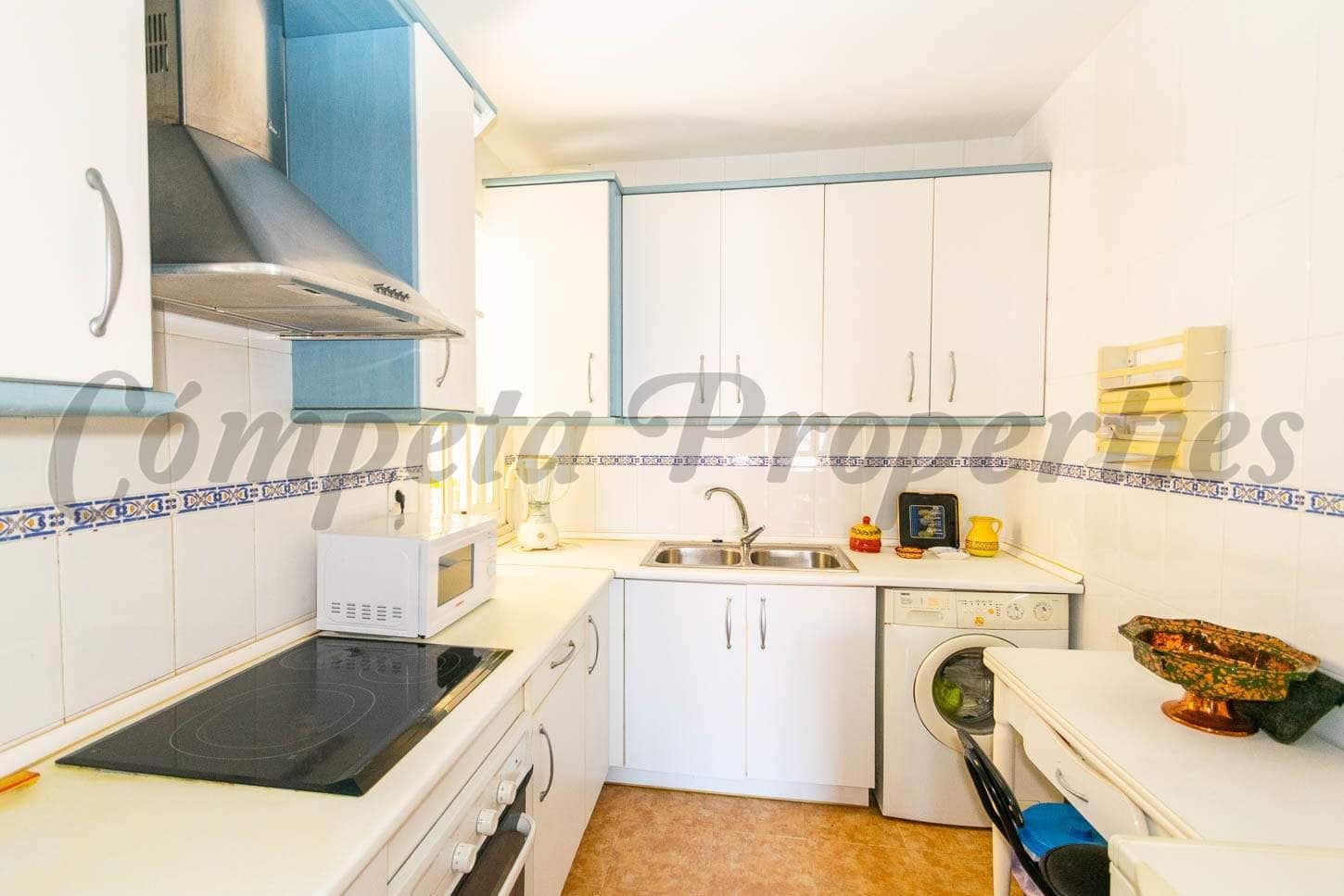 3 soveværelse Lejlighed til leje i Torrox-Costa - € 840 (Ref: 5320619)