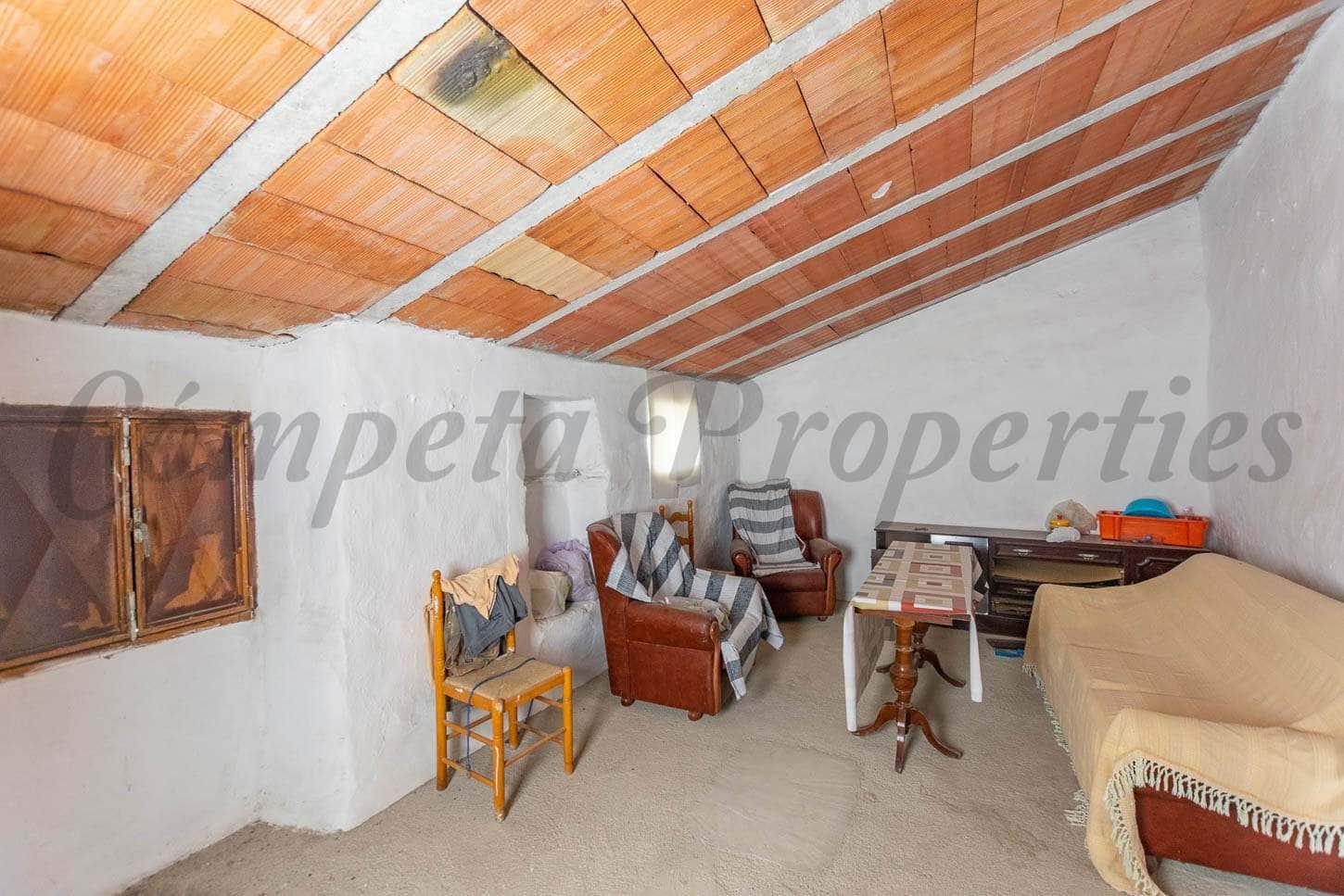 Omakotitalo myytävänä paikassa Sedella - 40 000 € (Ref: 5377687)