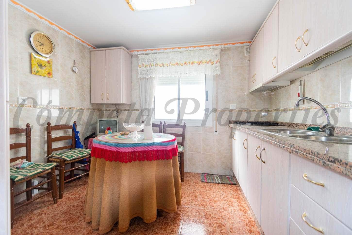 4 slaapkamer Huis te koop in Competa - € 145.000 (Ref: 5470589)