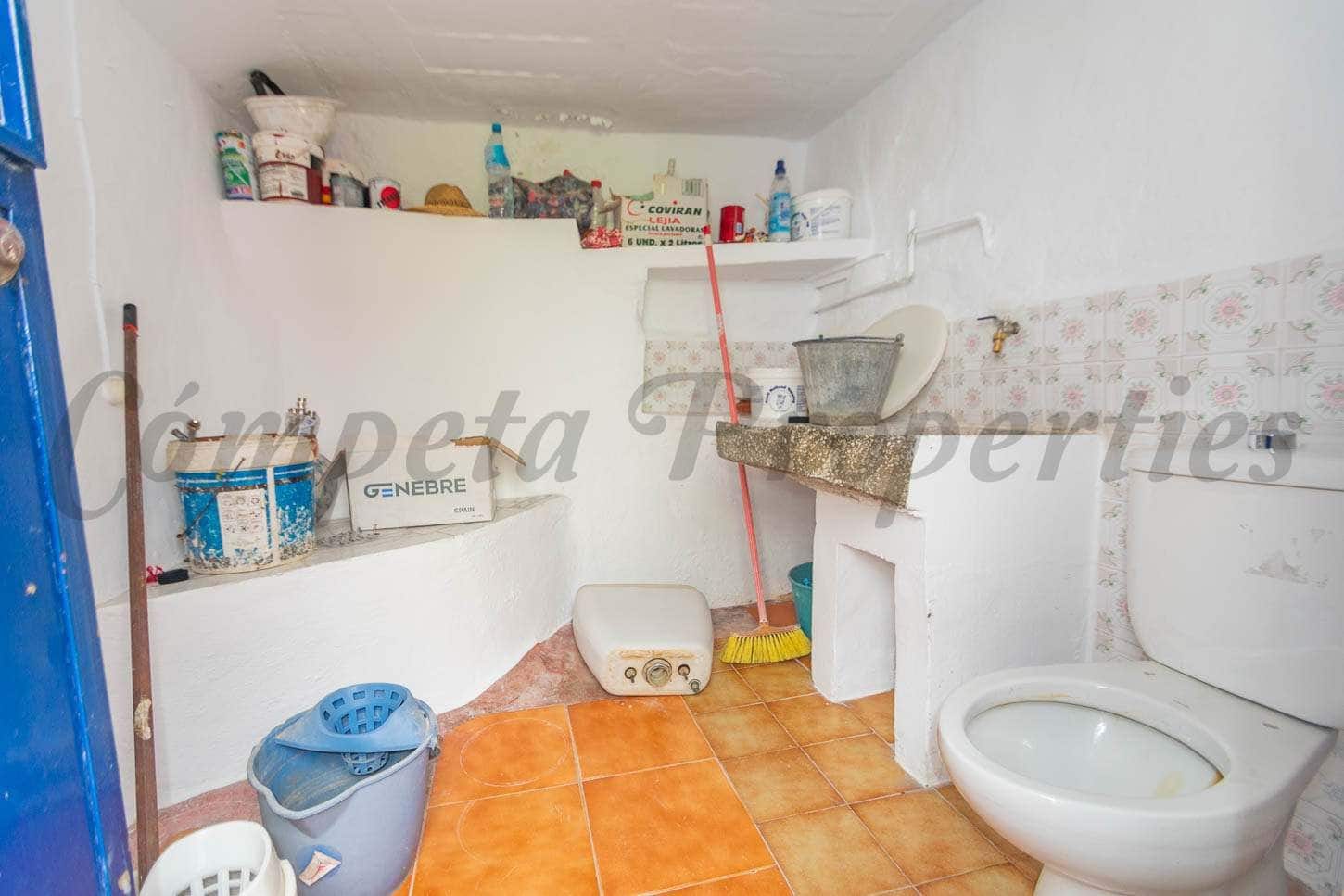 4 slaapkamer Huis te koop in Competa - € 145.000 (Ref: 5470589)