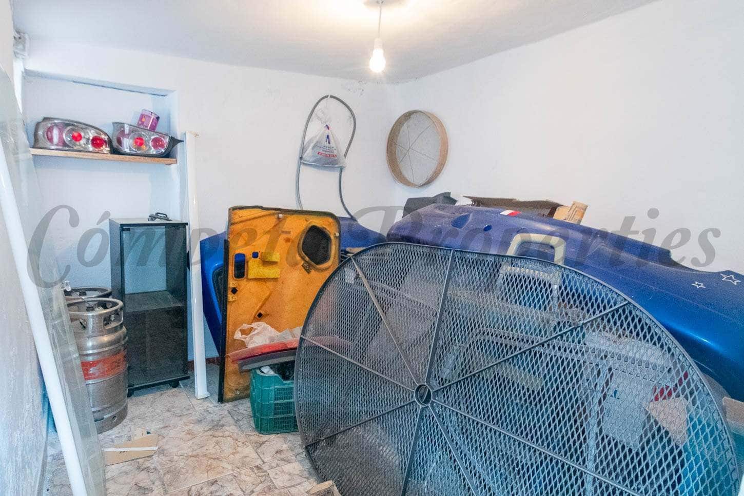 4 slaapkamer Huis te koop in Competa - € 145.000 (Ref: 5470589)