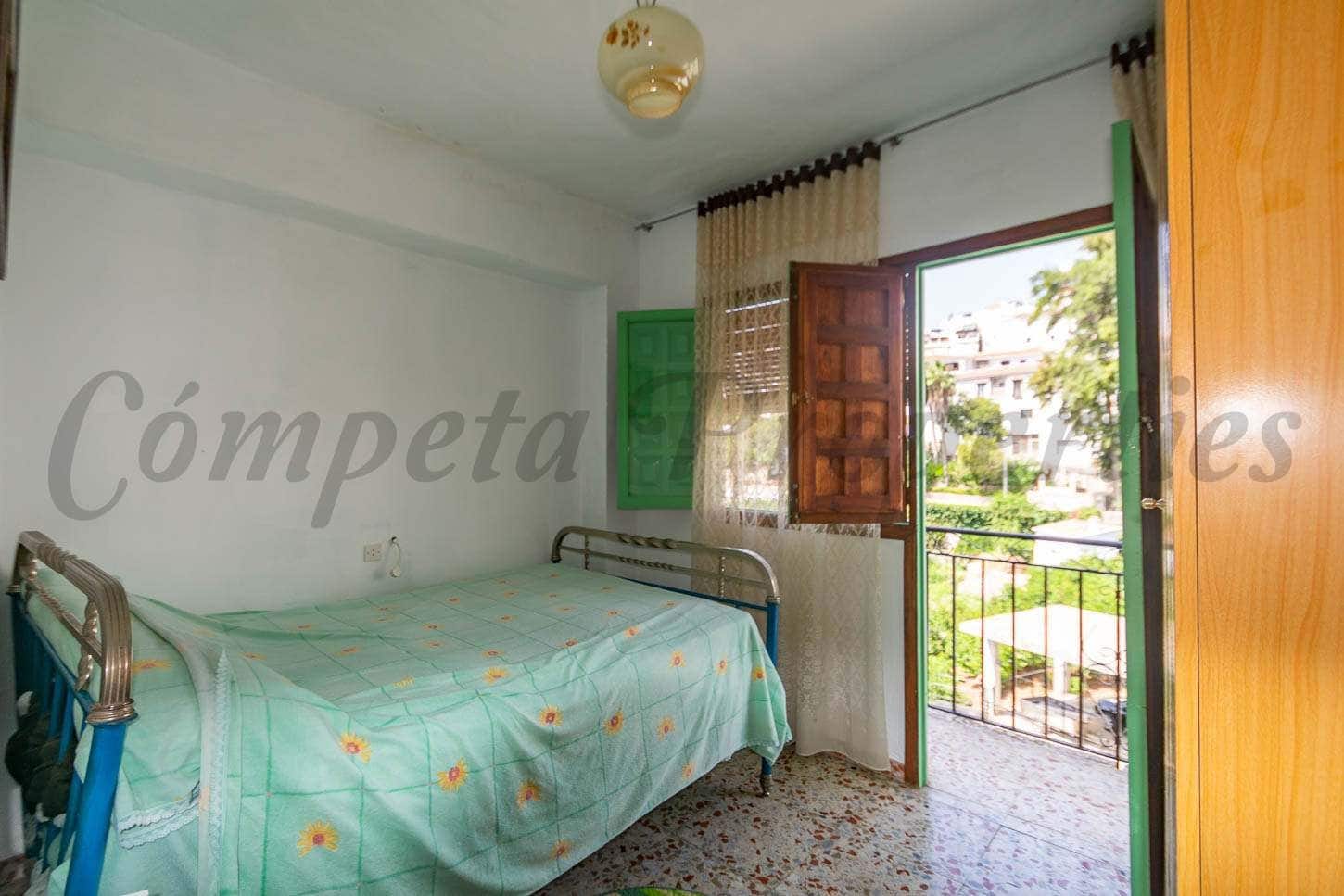 3 slaapkamer Huis te koop in Competa - € 160.000 (Ref: 5627417)