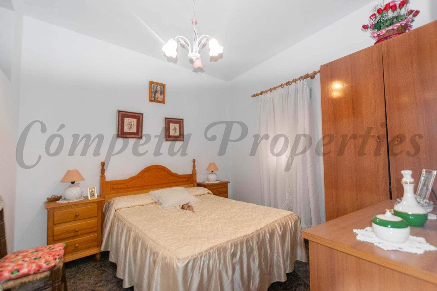 3 bedroom Townhouse for sale in Archez - € 77,000 (Ref: 5635338)