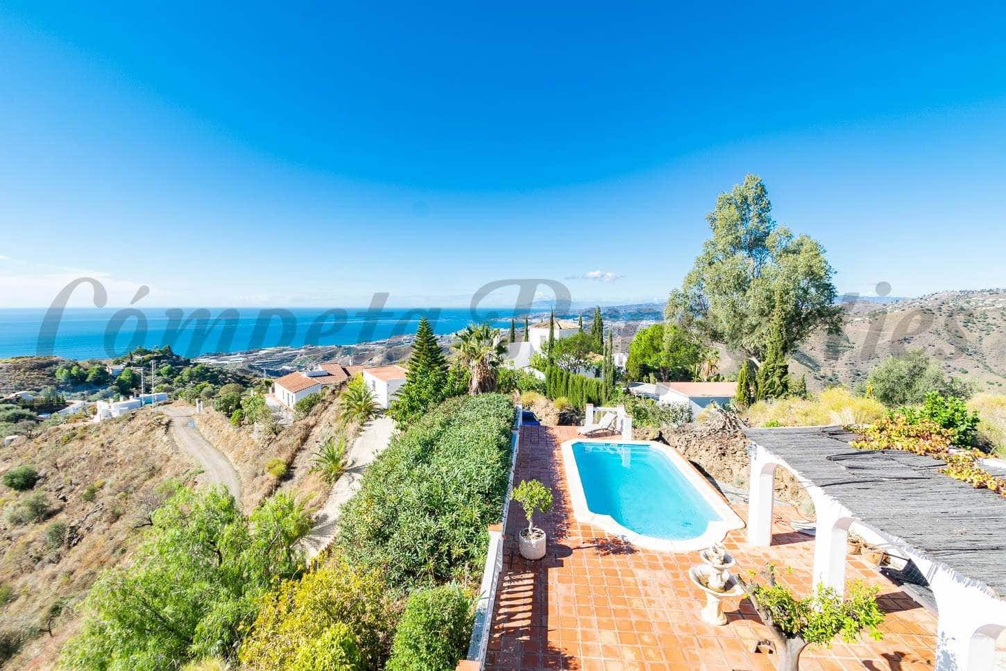 3 bedroom Villa for holiday rental in Torrox - € 1,115 (Ref: 5661520)