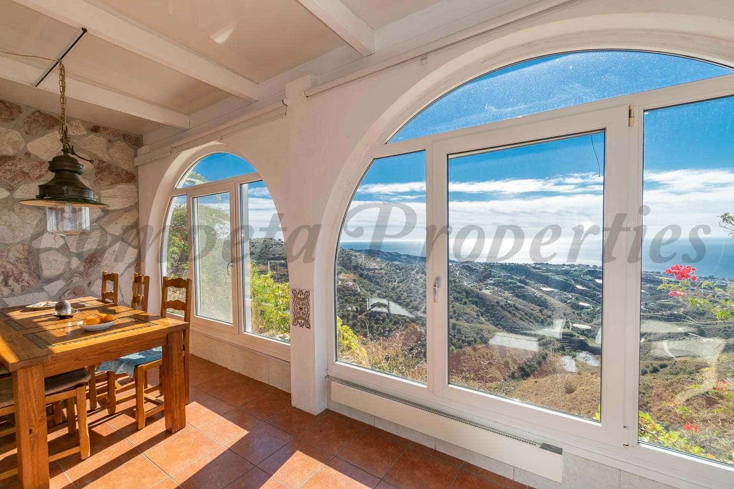 3 bedroom Villa for holiday rental in Torrox - € 1,115 (Ref: 5661520)