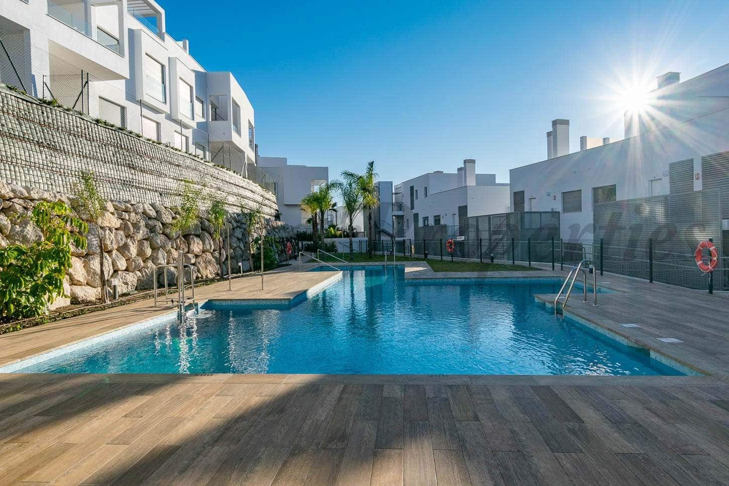 3 sovrum Lägenhet för semesterbostäder i Caleta de Velez med pool - 1 000 € (Ref: 5849270)