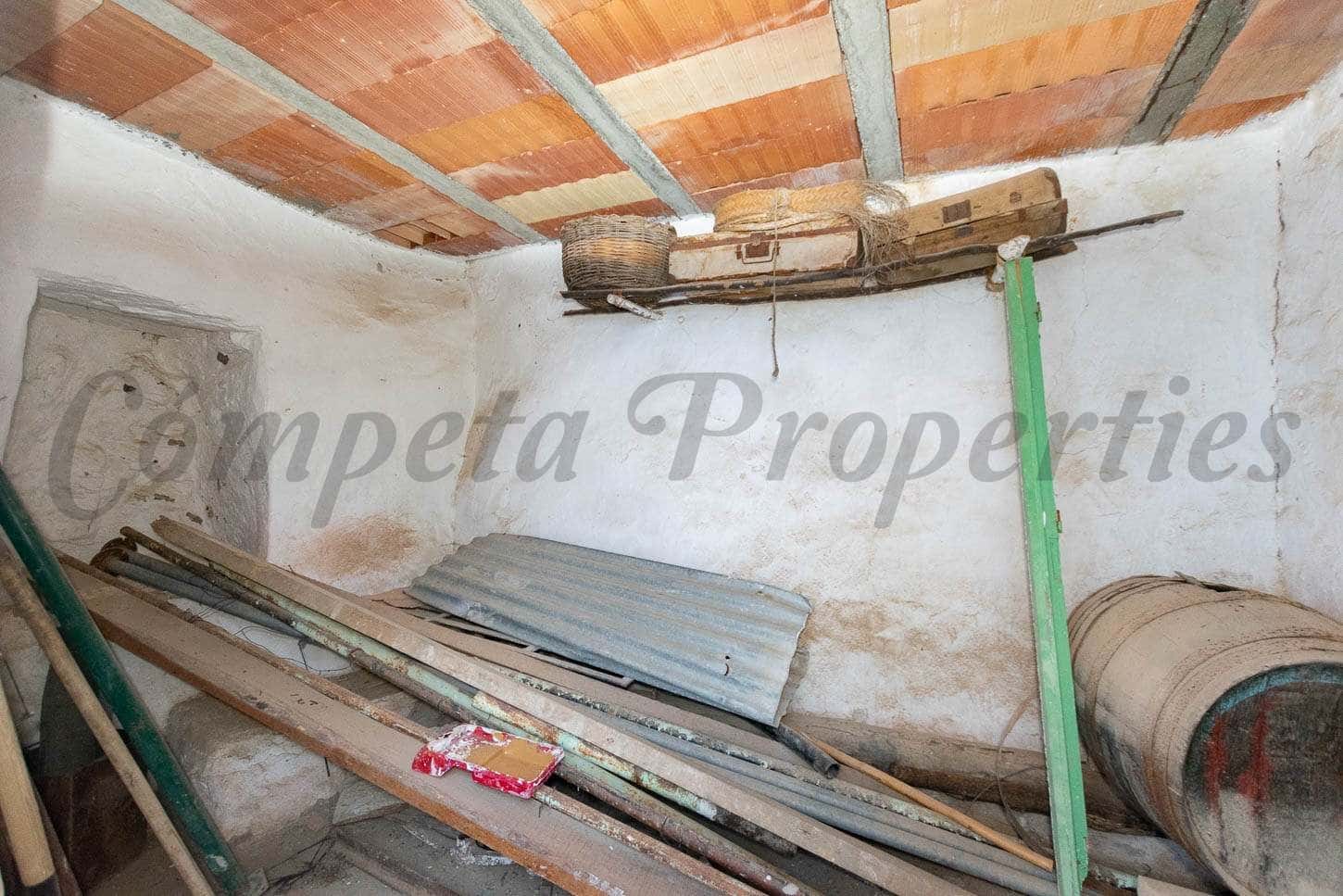 6 soveværelse Byhus til salg i Corumbela - € 95.000 (Ref: 5884140)