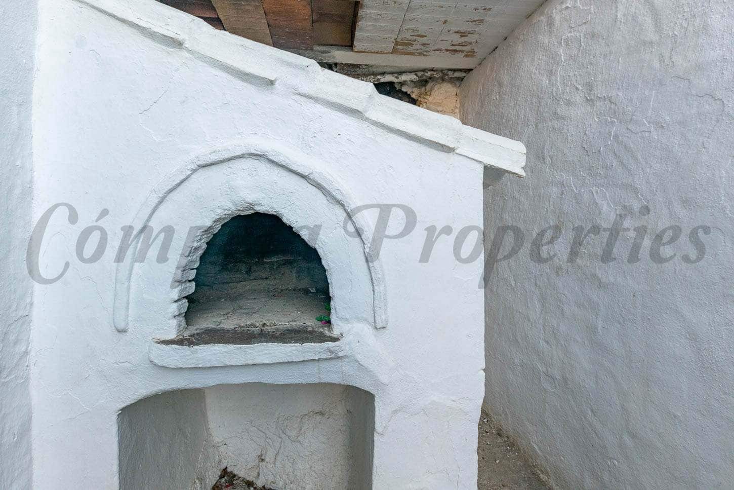 6 soveværelse Byhus til salg i Corumbela - € 95.000 (Ref: 5884140)