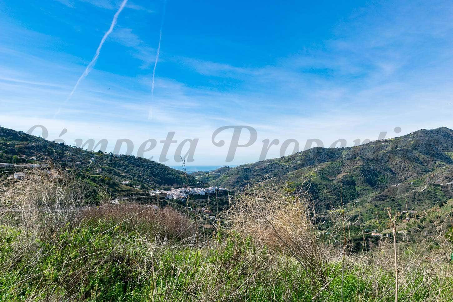 Mark till salu i Sayalonga - 120 000 € (Ref: 5926647)