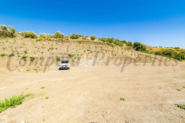 Grunde uden byggetilladelser til salg i Torrox - € 150.000 (Ref: 5973993)