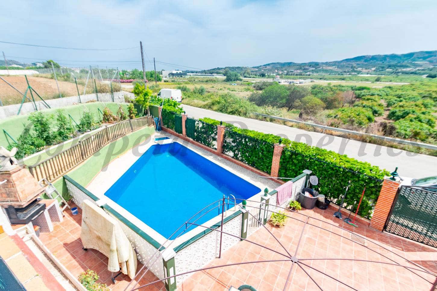 4 sypialnia Willa na sprzedaż w Velez-Malaga z basenem - 530 000 € (Ref: 6152197)