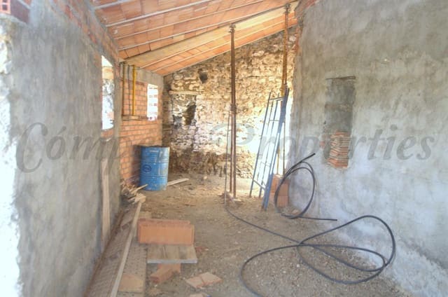 Finca/Casa di Campagna in vendita in Sedella - 72.000 € (Rif: 6223191)