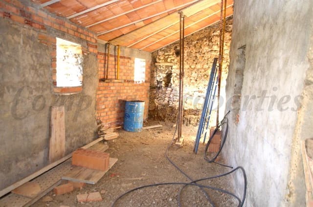 Finca/Casa di Campagna in vendita in Sedella - 72.000 € (Rif: 6223191)