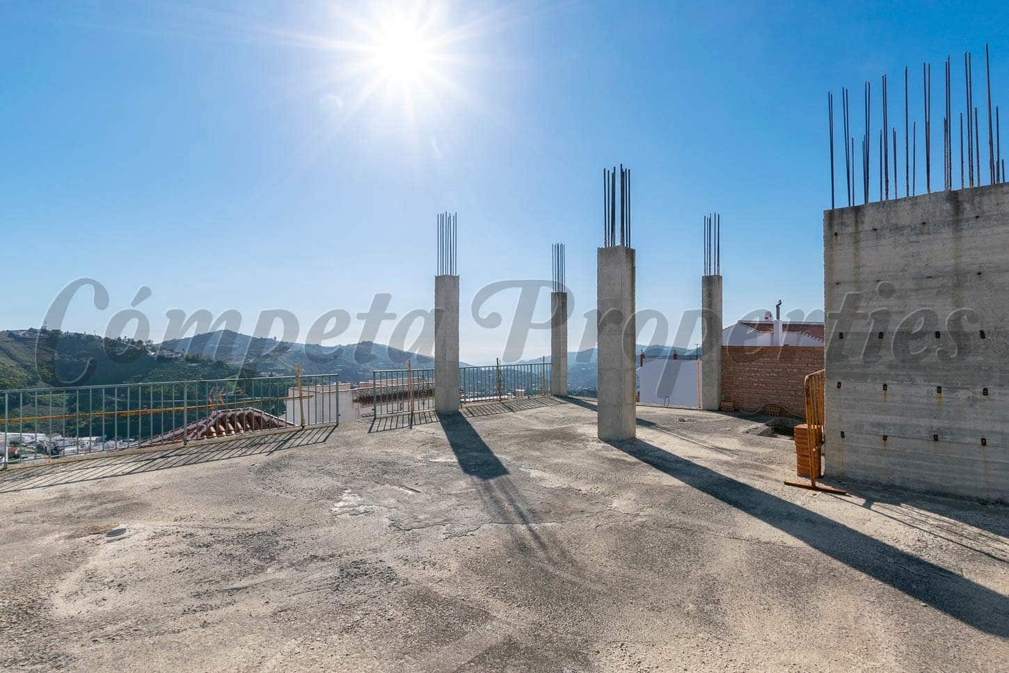 Casa de 3 habitaciones en Cómpeta en venta - 138.000 € (Ref: 6225072)