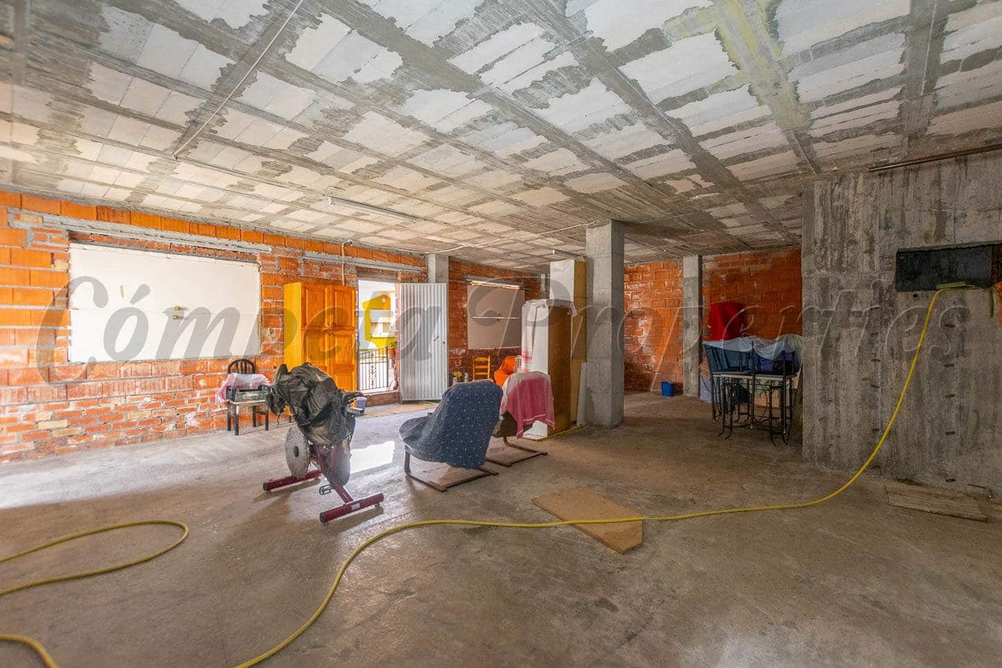 Casa de 3 habitaciones en Cómpeta en venta - 138.000 € (Ref: 6225072)