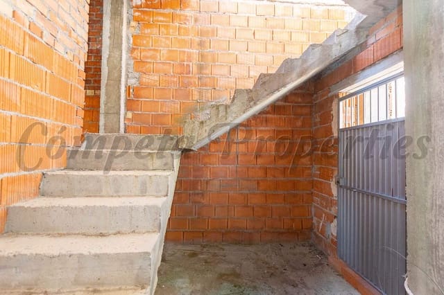 Casa de 3 habitaciones en Cómpeta en venta - 138.000 € (Ref: 6225072)