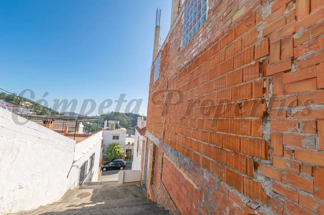 Casa de 3 habitaciones en Cómpeta en venta - 138.000 € (Ref: 6225072)