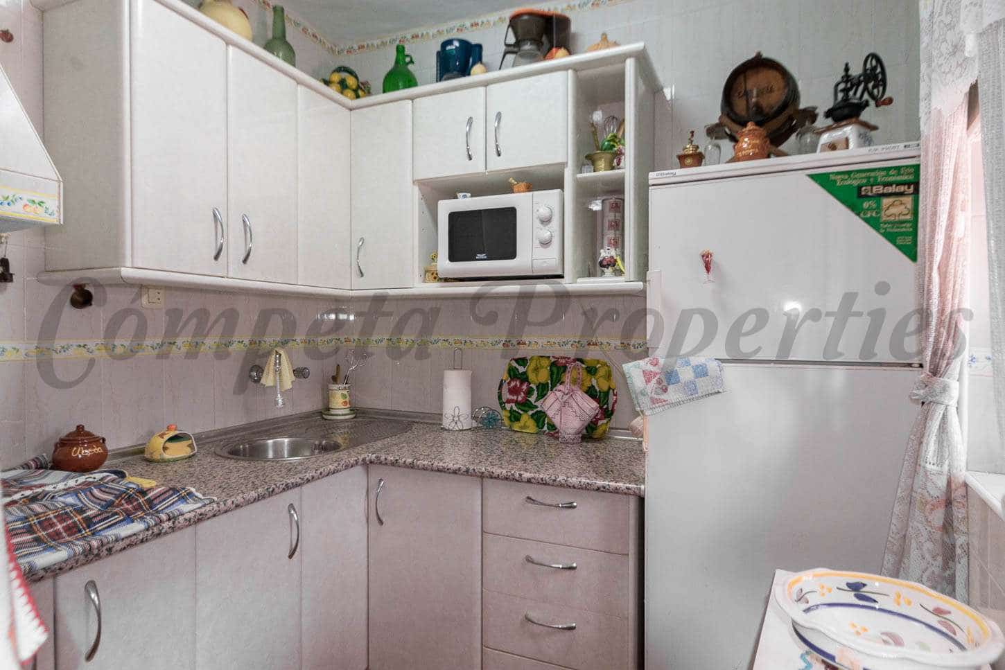 3 slaapkamer Huis te koop in Competa - € 119.000 (Ref: 6225075)